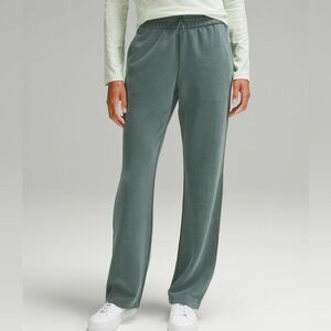 Green lululemon softstream pants NWOT